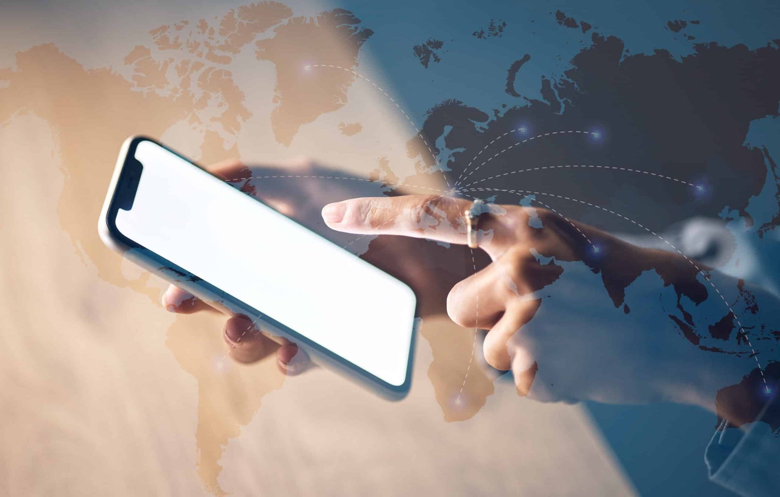 globe-abstract-hands-and-phone-screen-for-global-2023-11-27-05-11-39-utc transformación digital
